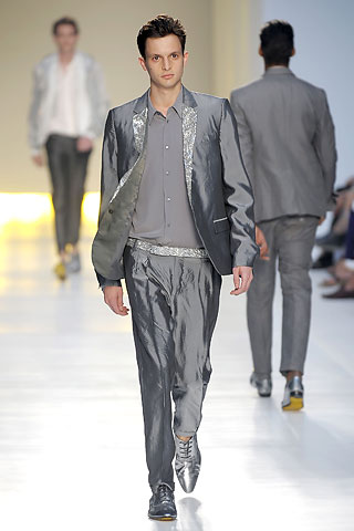 Costume National / - 2009